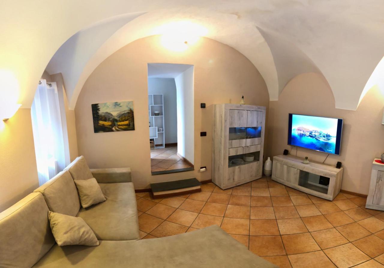 37 Iseo Lake A&A Marone Luaran gambar